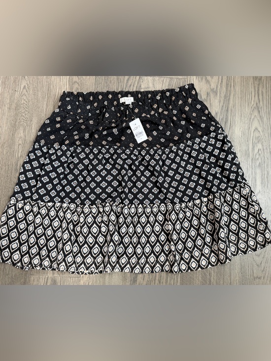 LOFT Dresses & Skirts - NWT LOFT Black & Cream Mixed-Print Tiered Skirt